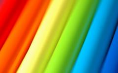 Окото е най-чувствително към оранжево, червено, зелено и жълто Цветни моливи