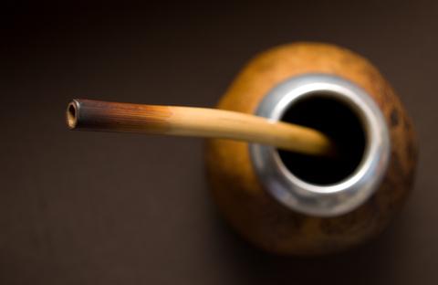 Чай мате, известен още като парагвайски чай, има добър съдоукрепващ ефект