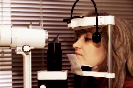 Диоптрите и за далеч, и за близо дават същите оплаквания, както и алергиите