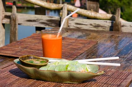Морковен сок и вегетариански сарми